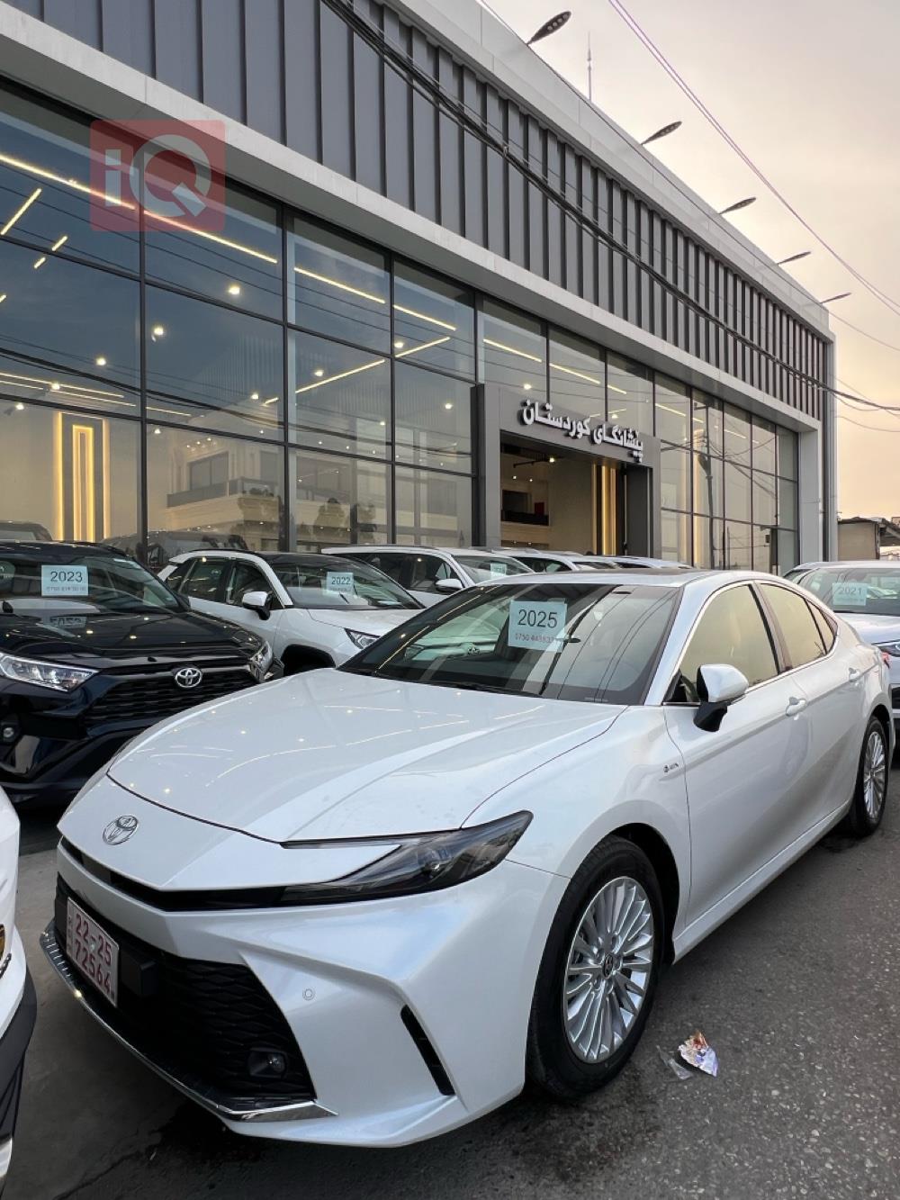 تۆیۆتا کامری